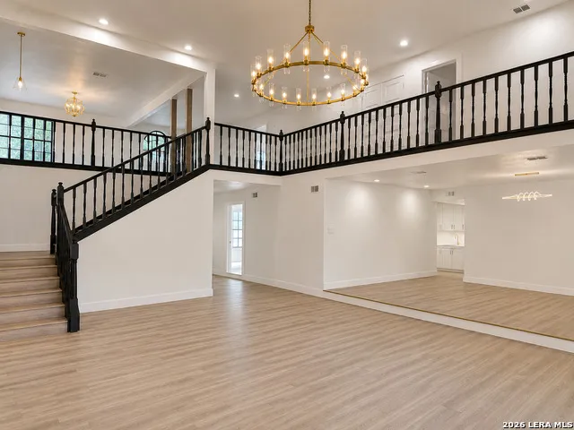 3919 MIDVALE DR San Antonio, TX 78229
