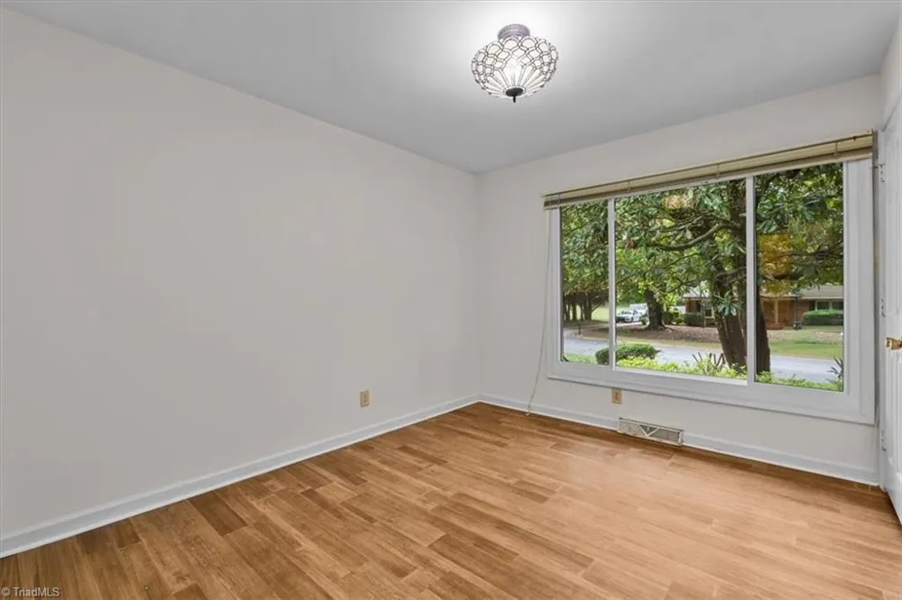 1902 Tennyson Drive Greensboro, NC 27410
