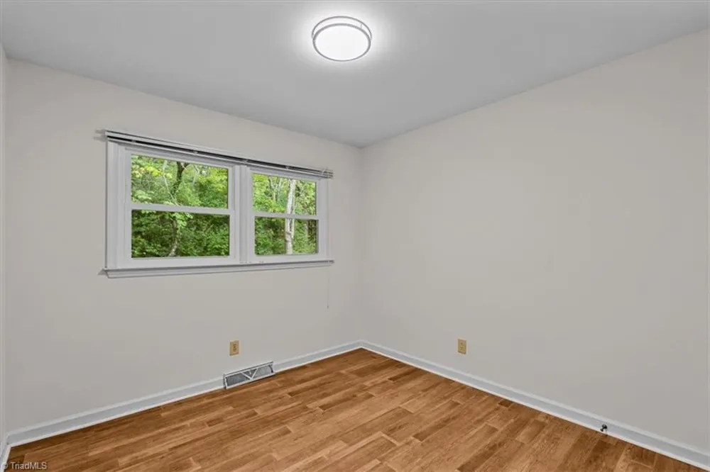 1902 Tennyson Drive Greensboro, NC 27410