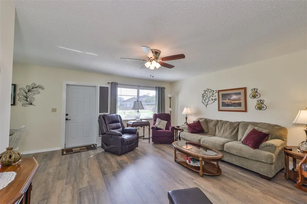 1904 CANTERBURY LANE #26 Sun City Center, FL 33573