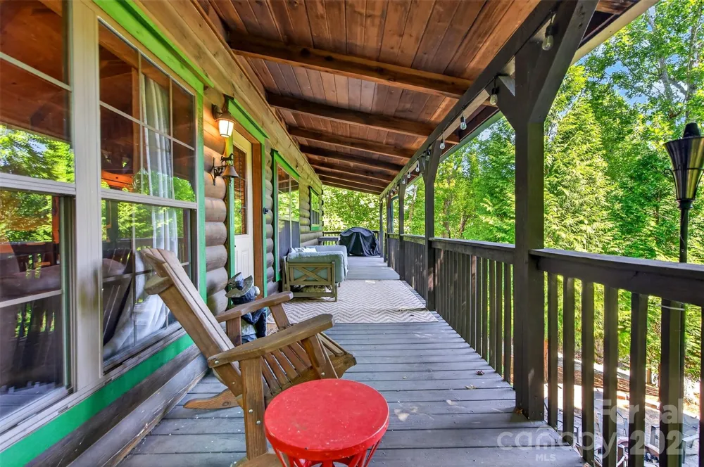898 Morgan Hill Road Black Mountain, NC 28711