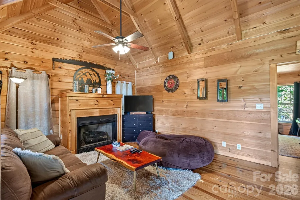 898 Morgan Hill Road Black Mountain, NC 28711