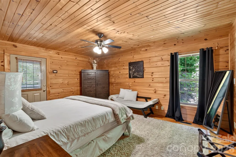 898 Morgan Hill Road Black Mountain, NC 28711