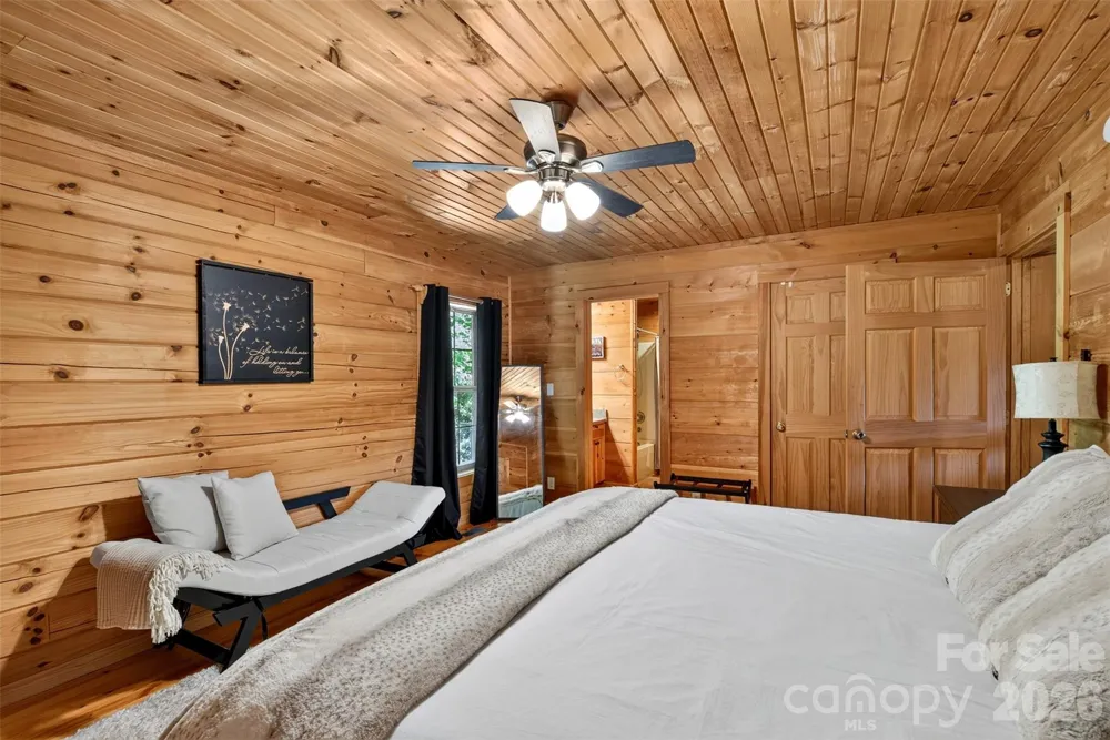 898 Morgan Hill Road Black Mountain, NC 28711