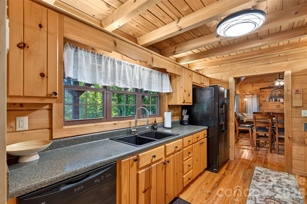 898 Morgan Hill Road Black Mountain, NC 28711