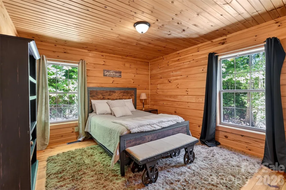 898 Morgan Hill Road Black Mountain, NC 28711