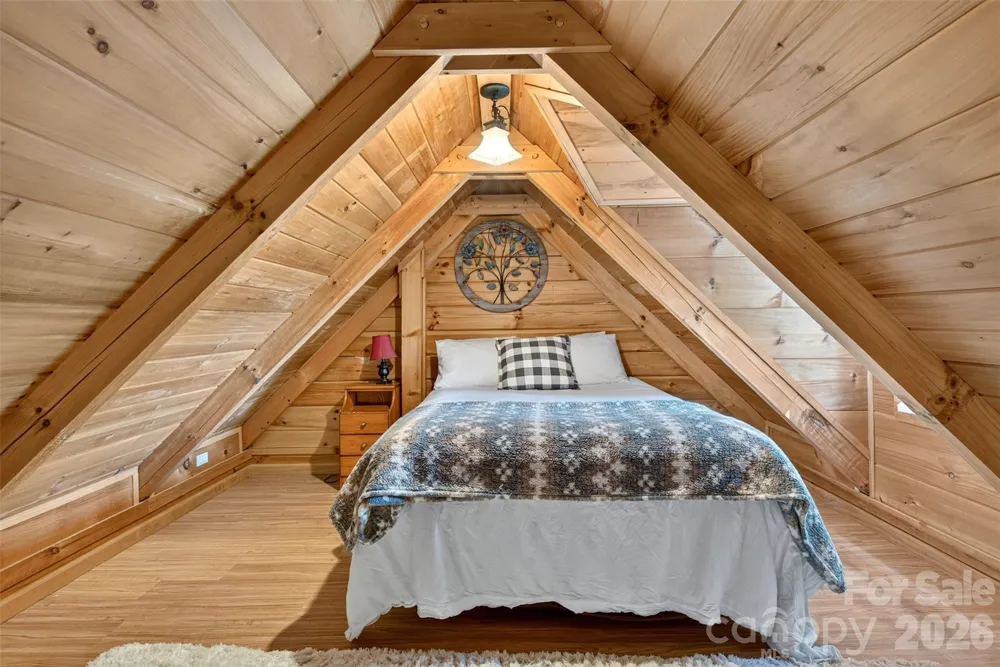 898 Morgan Hill Road Black Mountain, NC 28711