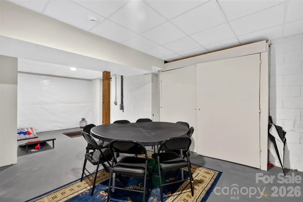 898 Morgan Hill Road Black Mountain, NC 28711