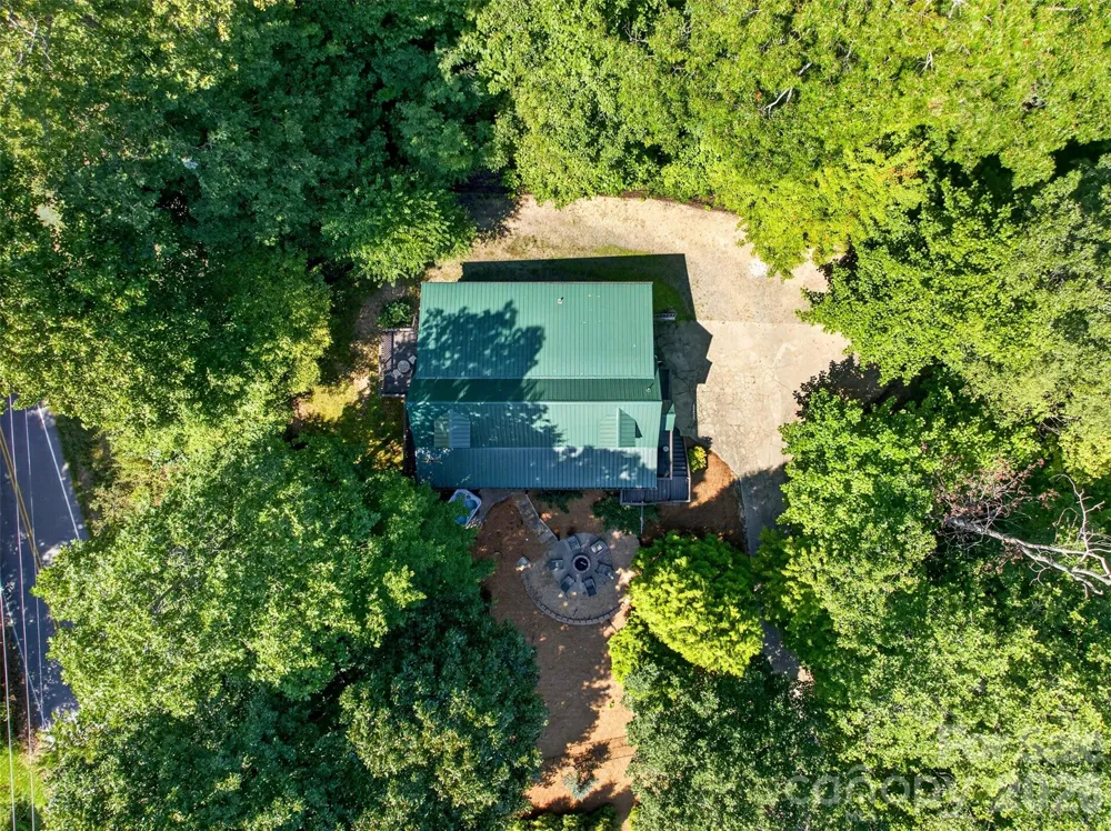 898 Morgan Hill Road Black Mountain, NC 28711