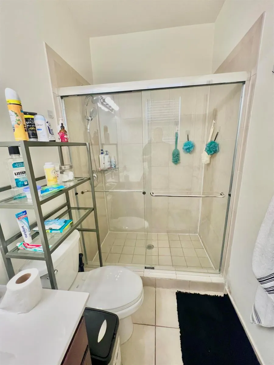 10490 W 33RD WAY Hialeah, FL 33018
