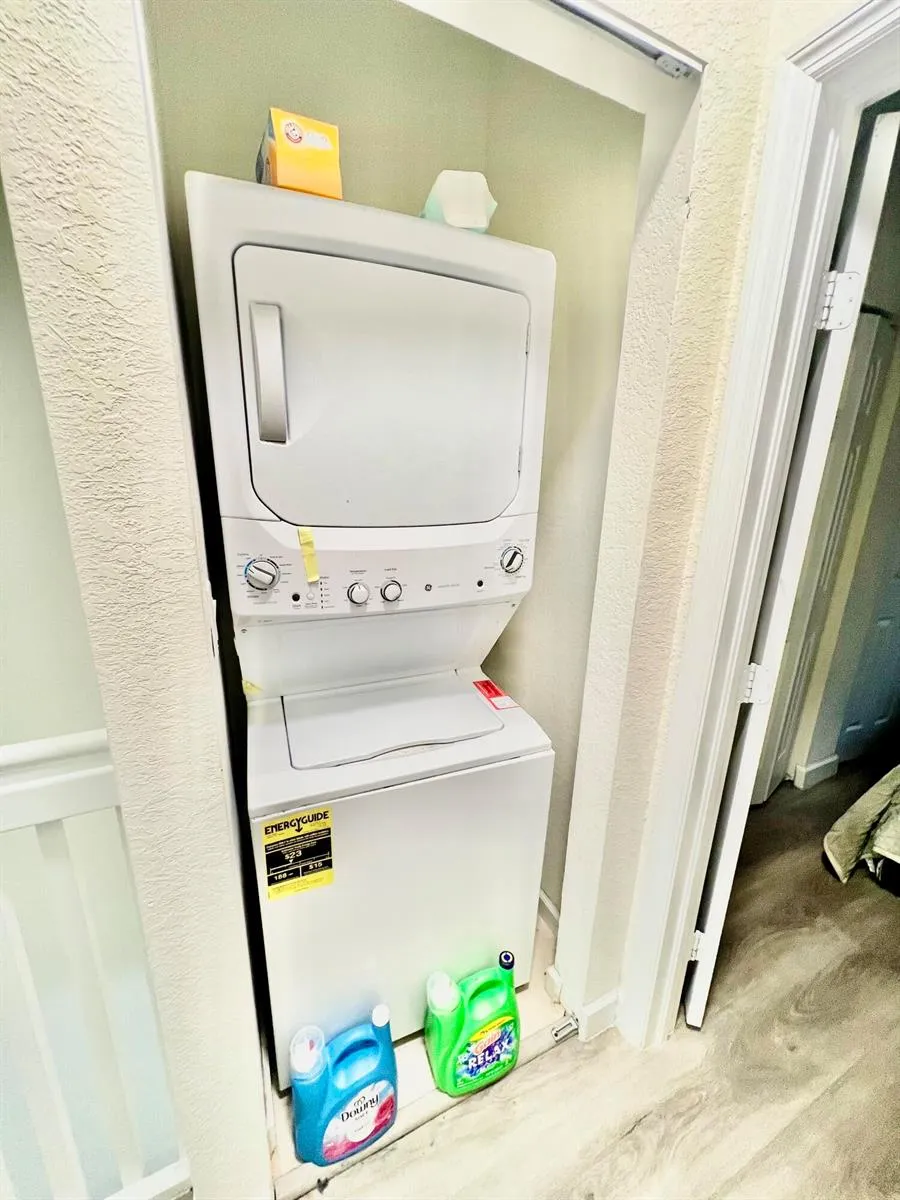 10490 W 33RD WAY Hialeah, FL 33018