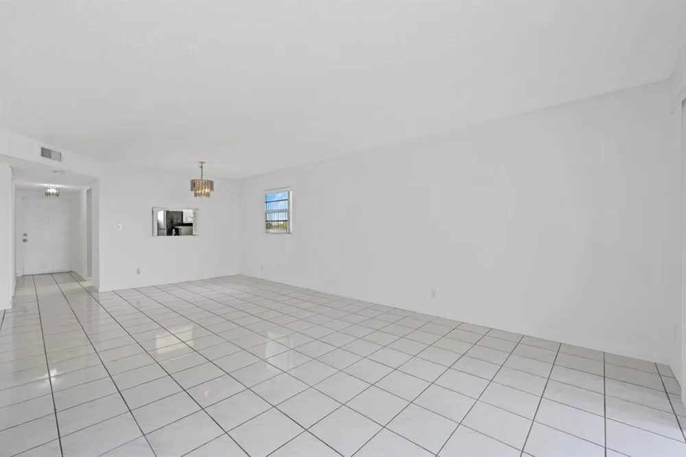 8735 RAMBLEWOOD DRIVE #409 Coral Springs, FL 33071