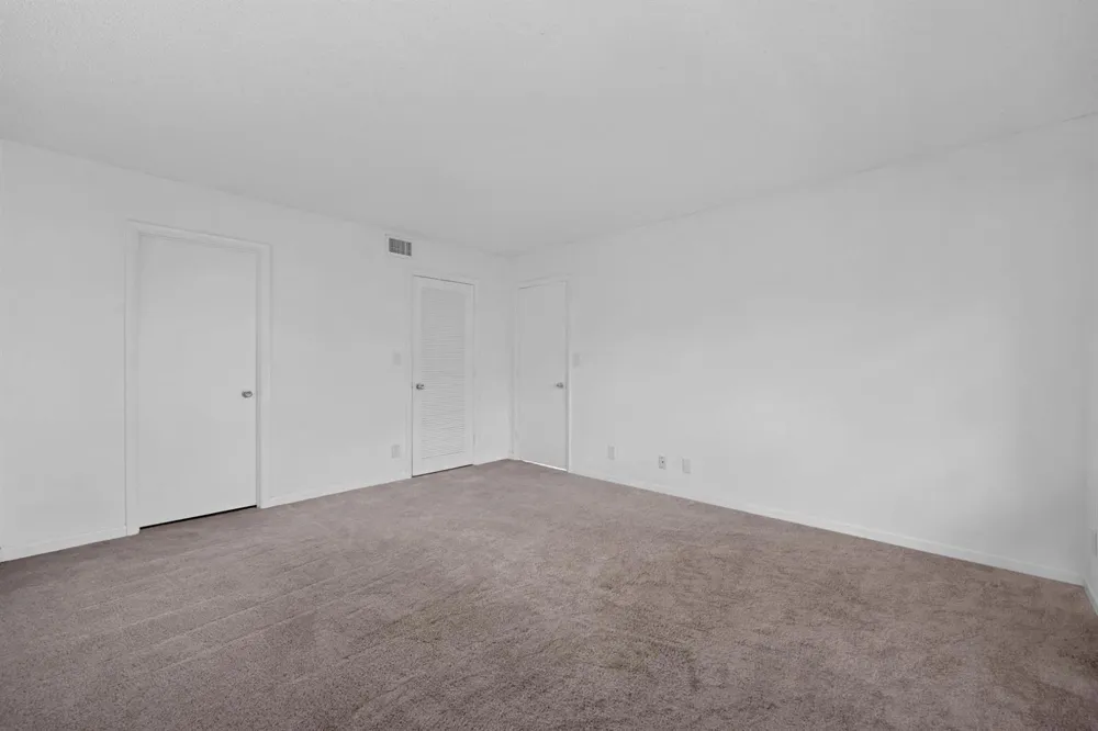 8735 RAMBLEWOOD DRIVE #409 Coral Springs, FL 33071