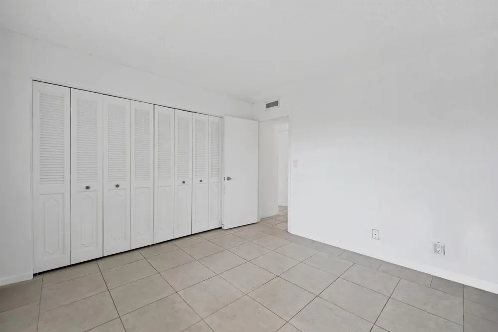 8735 RAMBLEWOOD DRIVE #409 Coral Springs, FL 33071