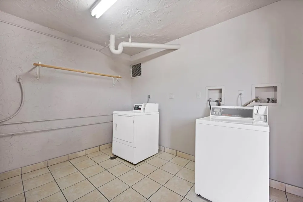 8735 RAMBLEWOOD DRIVE #409 Coral Springs, FL 33071