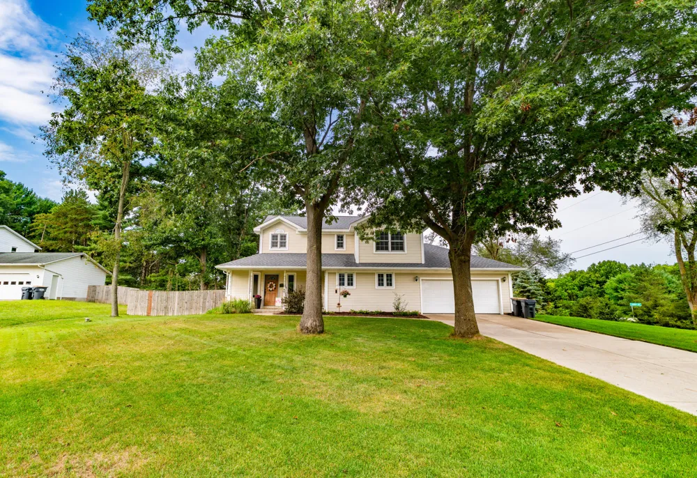 765 Chadds Ford Way Kalamazoo, MI 49009