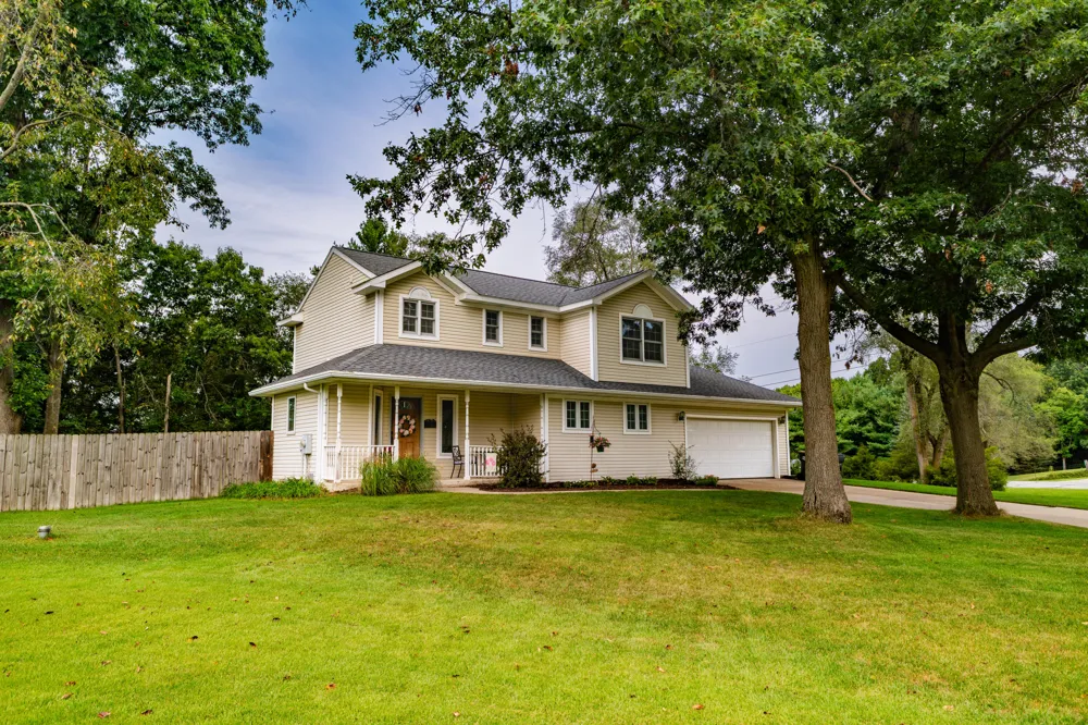 765 Chadds Ford Way Kalamazoo, MI 49009
