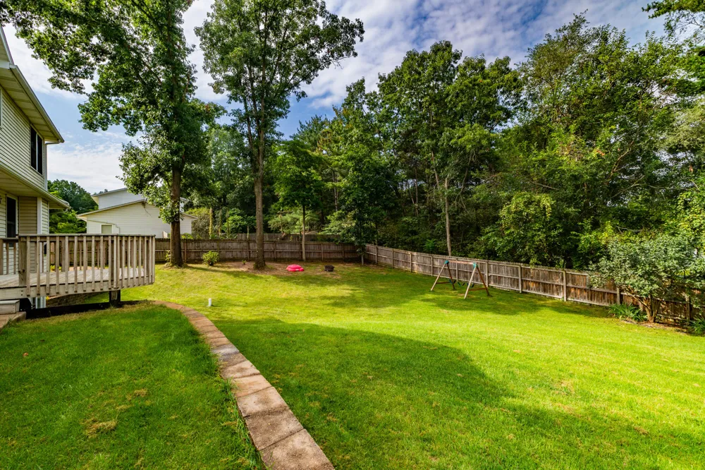 765 Chadds Ford Way Kalamazoo, MI 49009