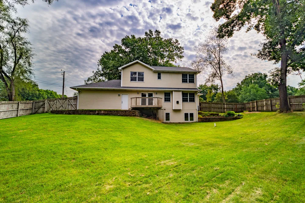 765 Chadds Ford Way Kalamazoo, MI 49009