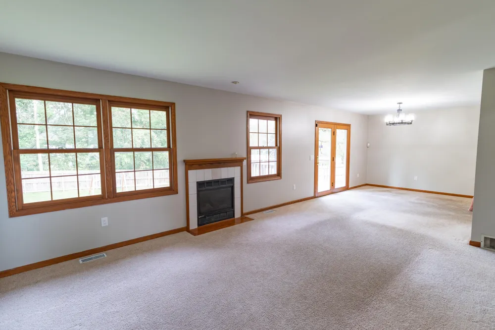 765 Chadds Ford Way Kalamazoo, MI 49009