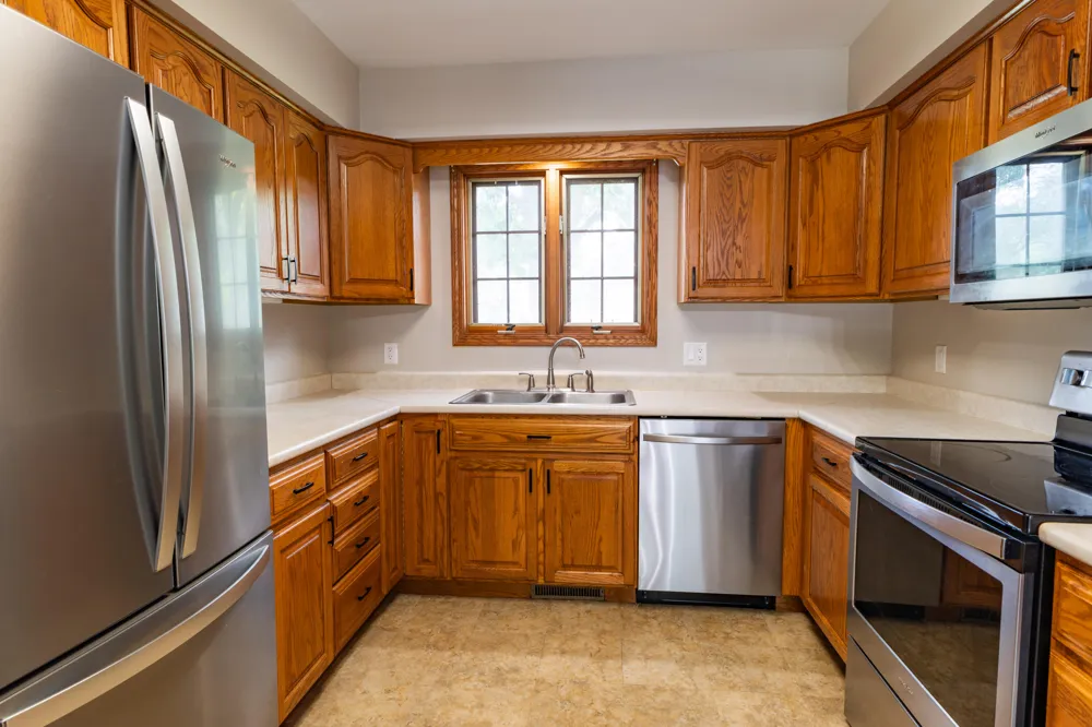 765 Chadds Ford Way Kalamazoo, MI 49009