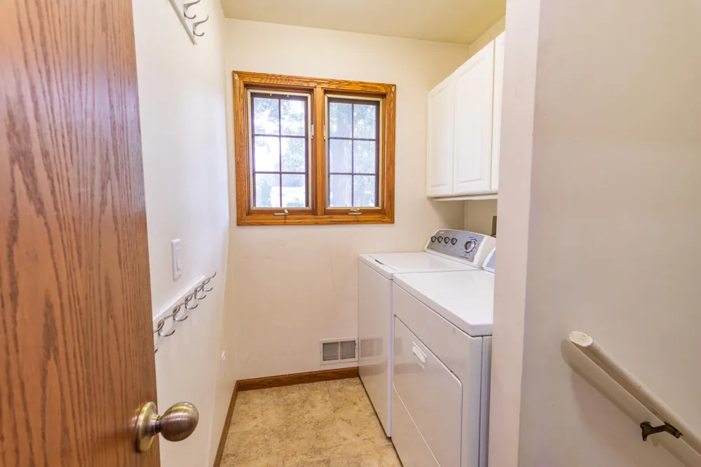 765 Chadds Ford Way Kalamazoo, MI 49009
