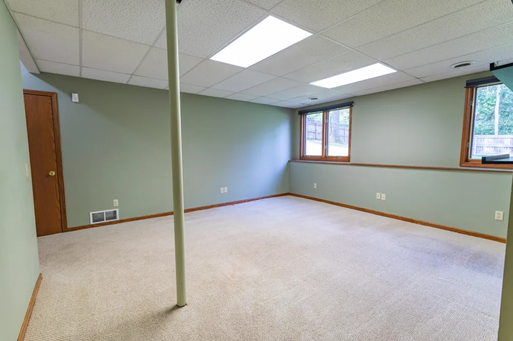 765 Chadds Ford Way Kalamazoo, MI 49009