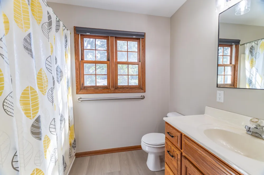 765 Chadds Ford Way Kalamazoo, MI 49009