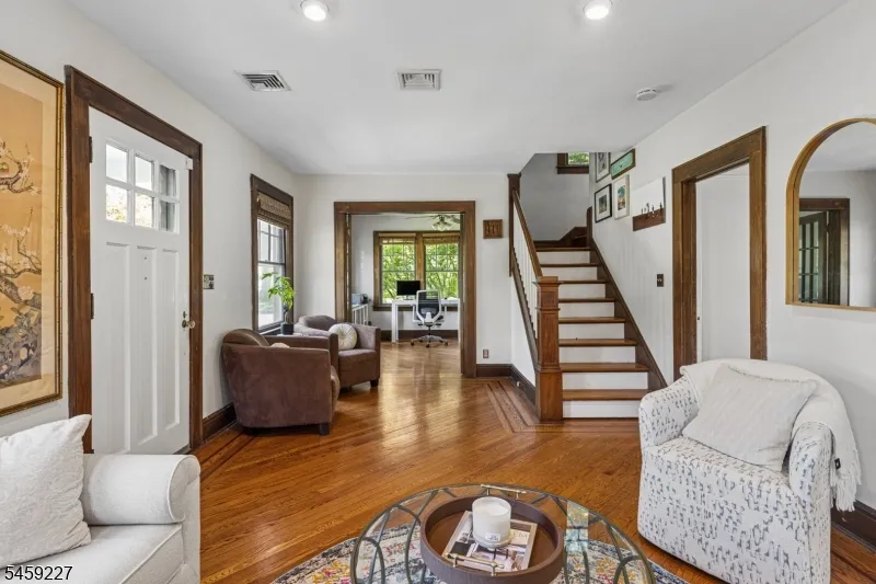 912 Rahway Ave Westfield Town, NJ 07090