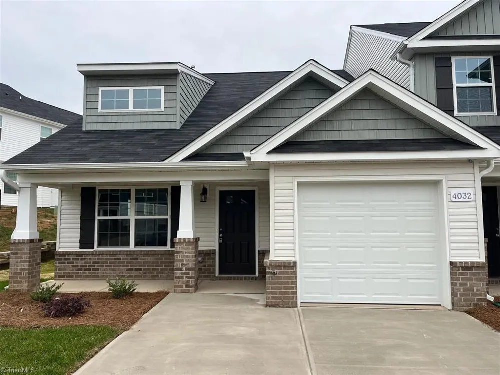 4032 Winding Vine Lane Greensboro, NC 27410
