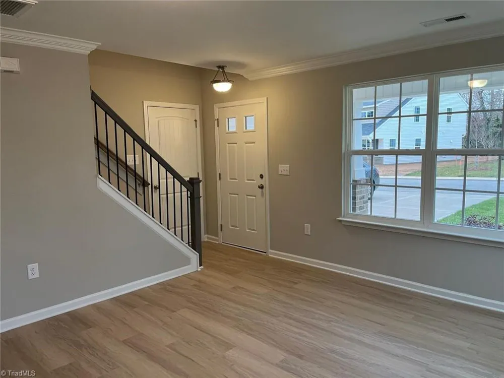 4032 Winding Vine Lane Greensboro, NC 27410
