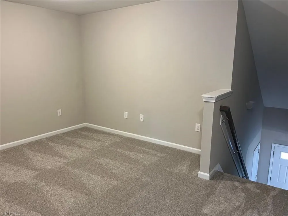 4032 Winding Vine Lane Greensboro, NC 27410