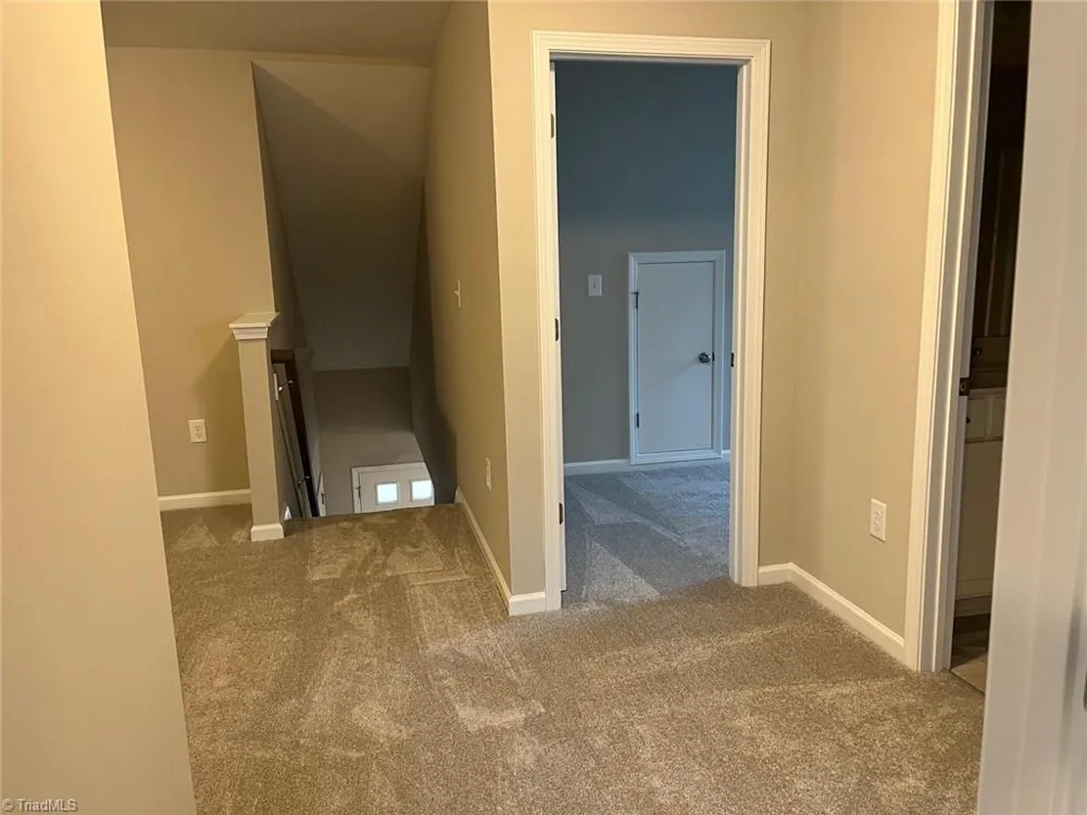 4032 Winding Vine Lane Greensboro, NC 27410