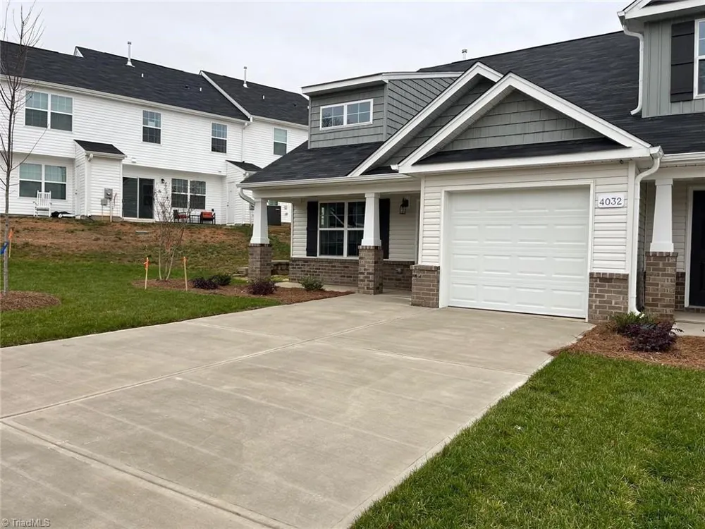 4032 Winding Vine Lane Greensboro, NC 27410