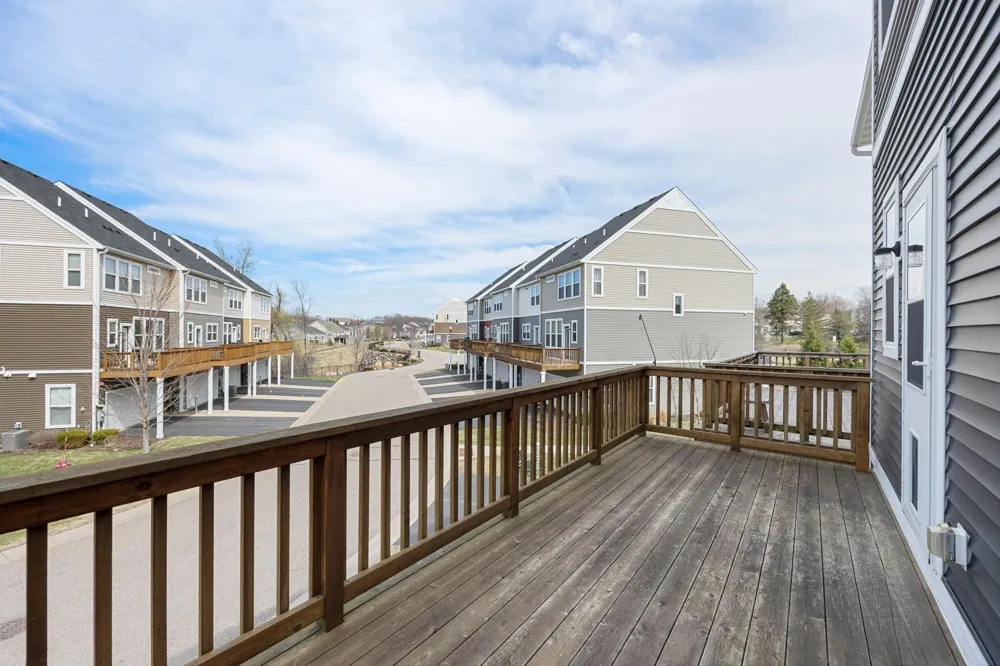 665 Satori Way Chaska, MN 55318