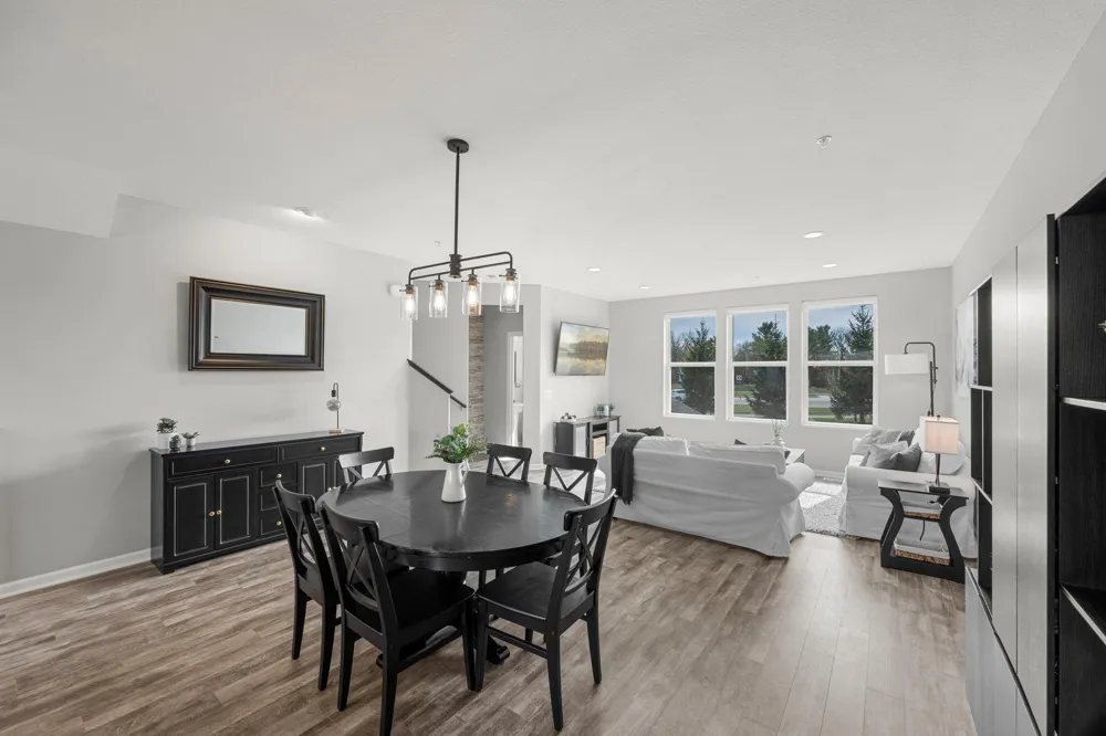 665 Satori Way Chaska, MN 55318