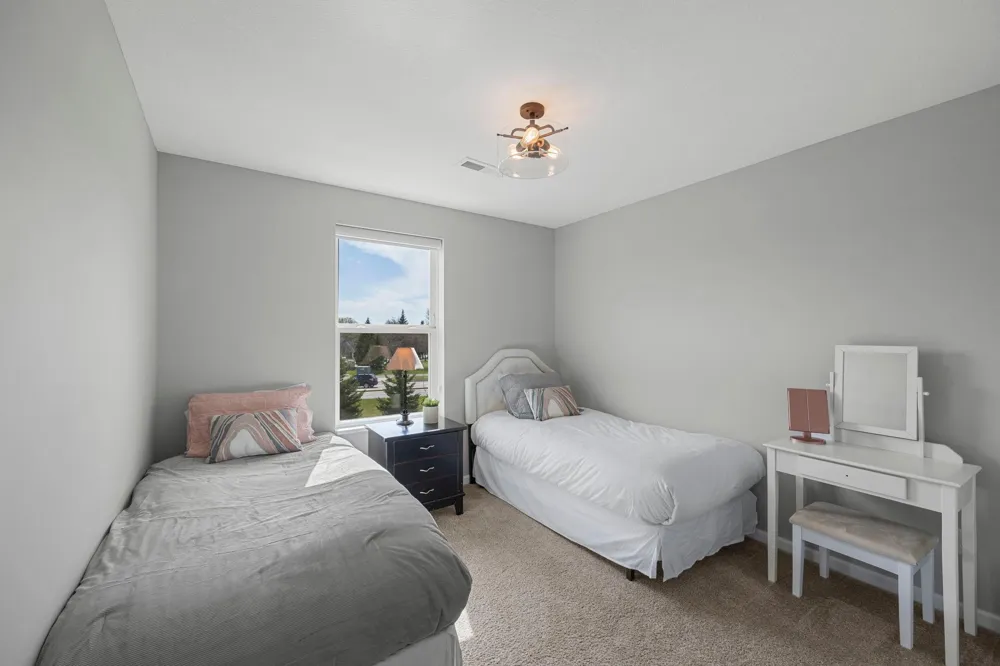 665 Satori Way Chaska, MN 55318