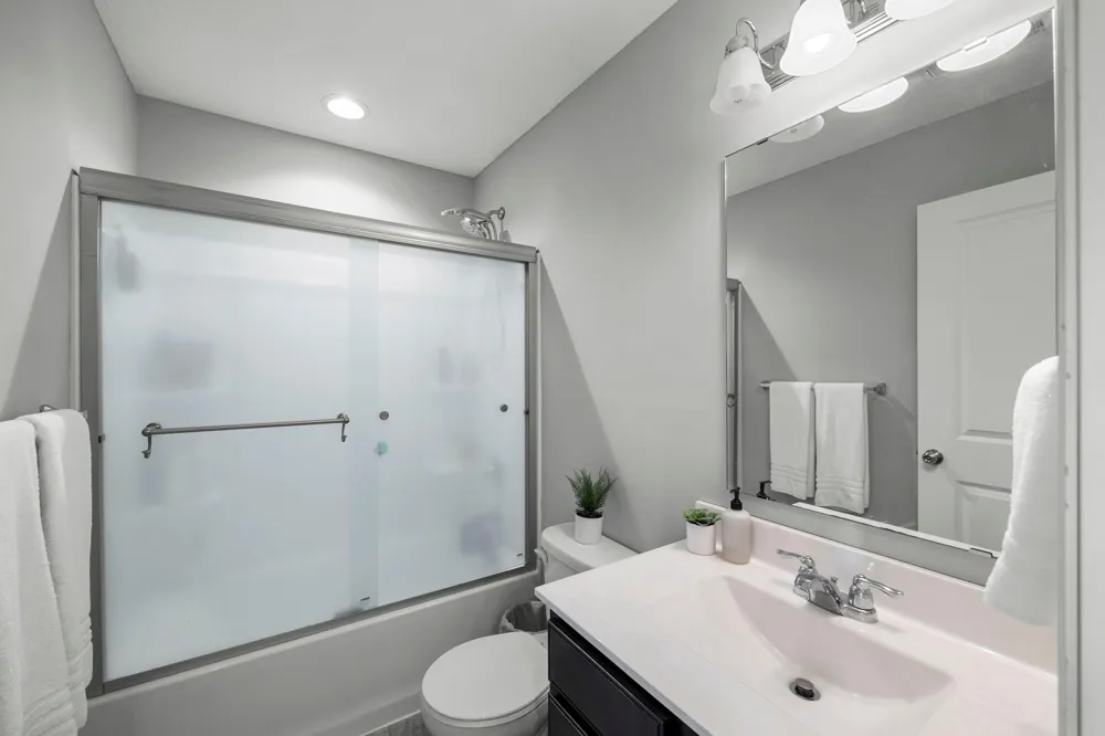 665 Satori Way Chaska, MN 55318