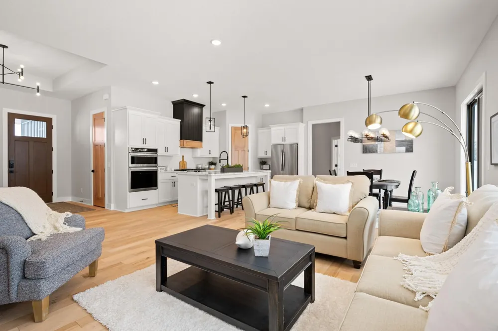 636 Parkside Court Eagan, MN 55123