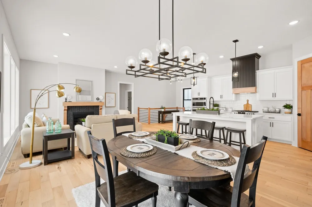 636 Parkside Court Eagan, MN 55123