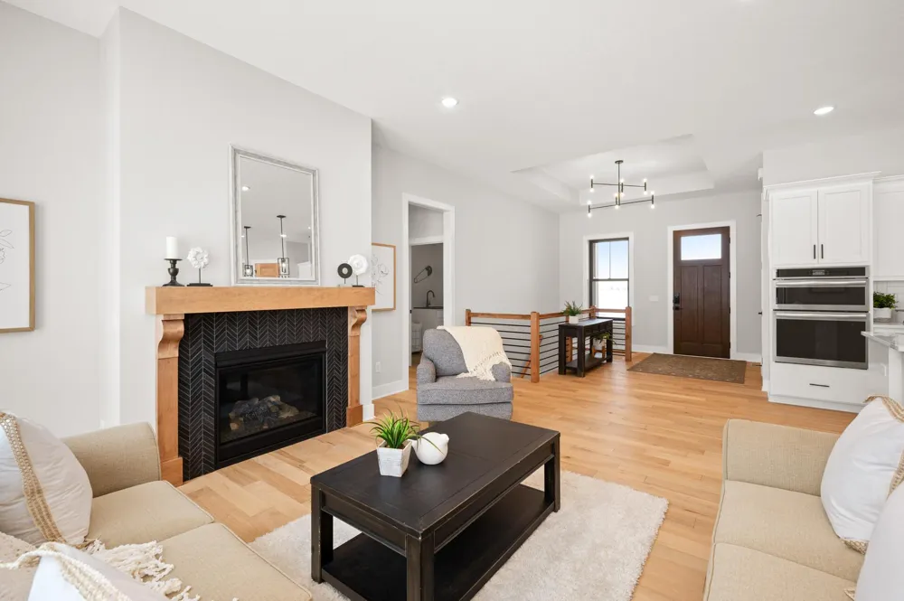 636 Parkside Court Eagan, MN 55123