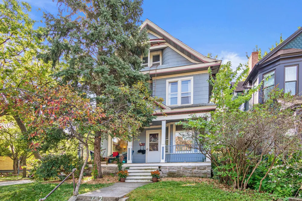 742 Holly Avenue Saint Paul, MN 55104