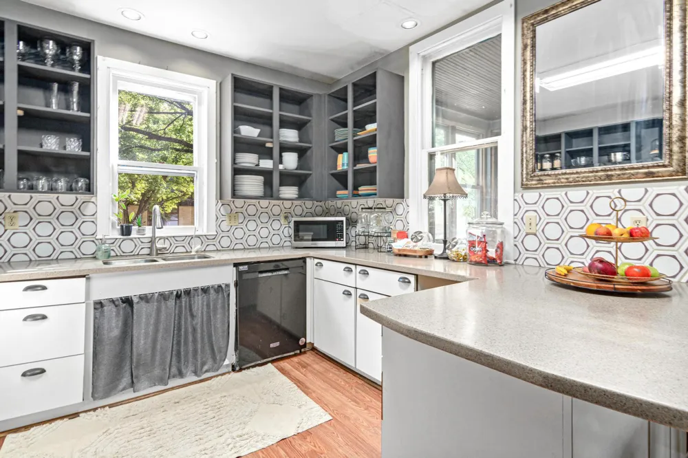 742 Holly Avenue Saint Paul, MN 55104