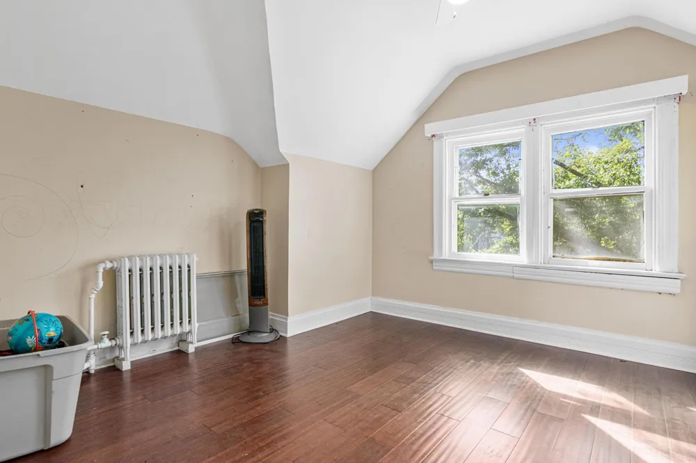 742 Holly Avenue Saint Paul, MN 55104