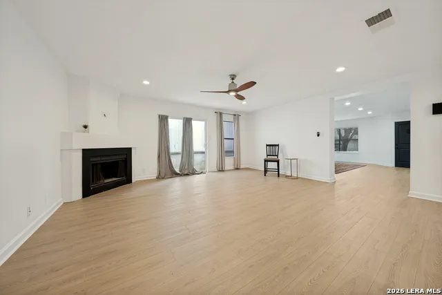 12915 Hunters Moon San Antonio, TX 78249