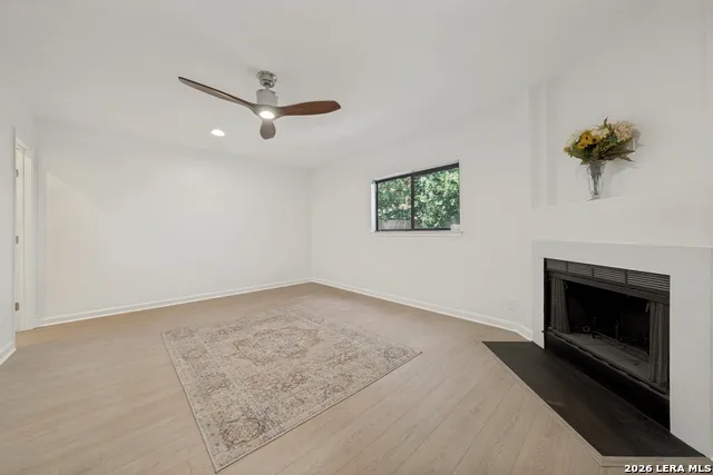 12915 Hunters Moon San Antonio, TX 78249