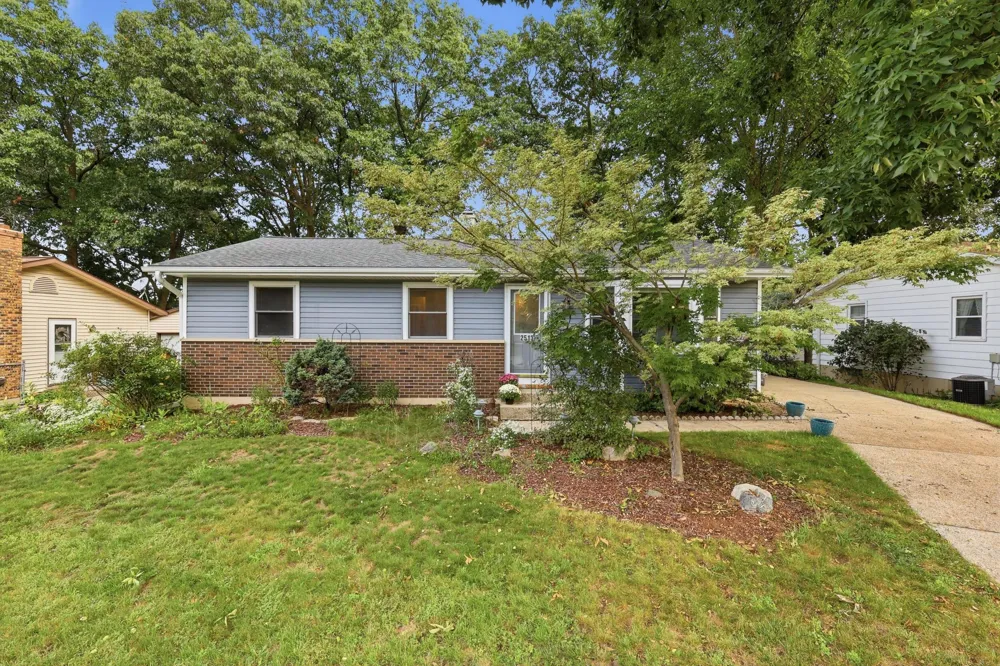 2513 Windview Street SW Wyoming, MI 49519