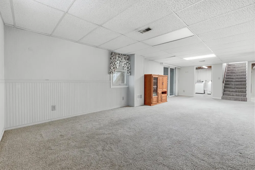 2513 Windview Street SW Wyoming, MI 49519