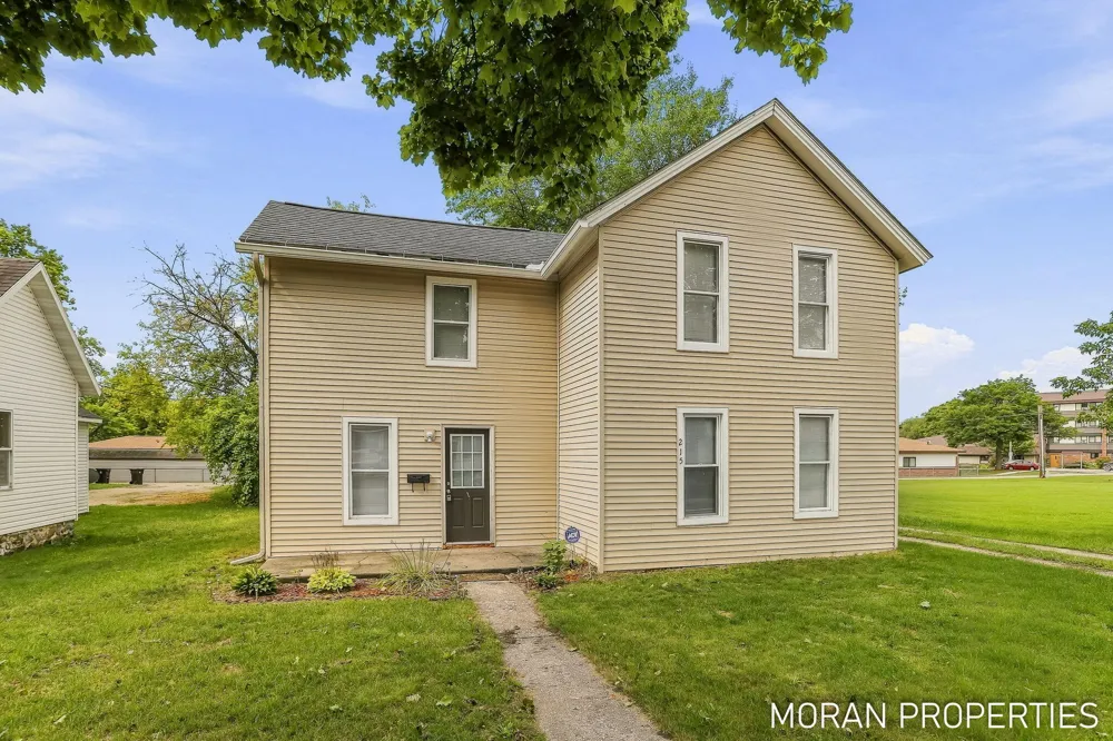 215 2nd Avenue Big Rapids, MI 49307