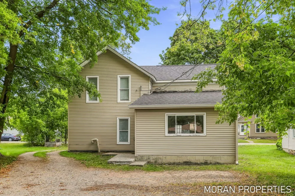 215 2nd Avenue Big Rapids, MI 49307